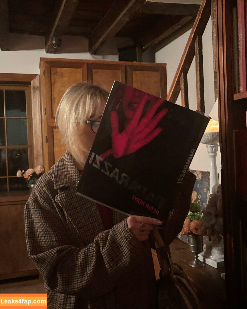 Sabrina Carpenter / SabrinaAnnLynn / sabrinacarpenter слитое фото фото #3350