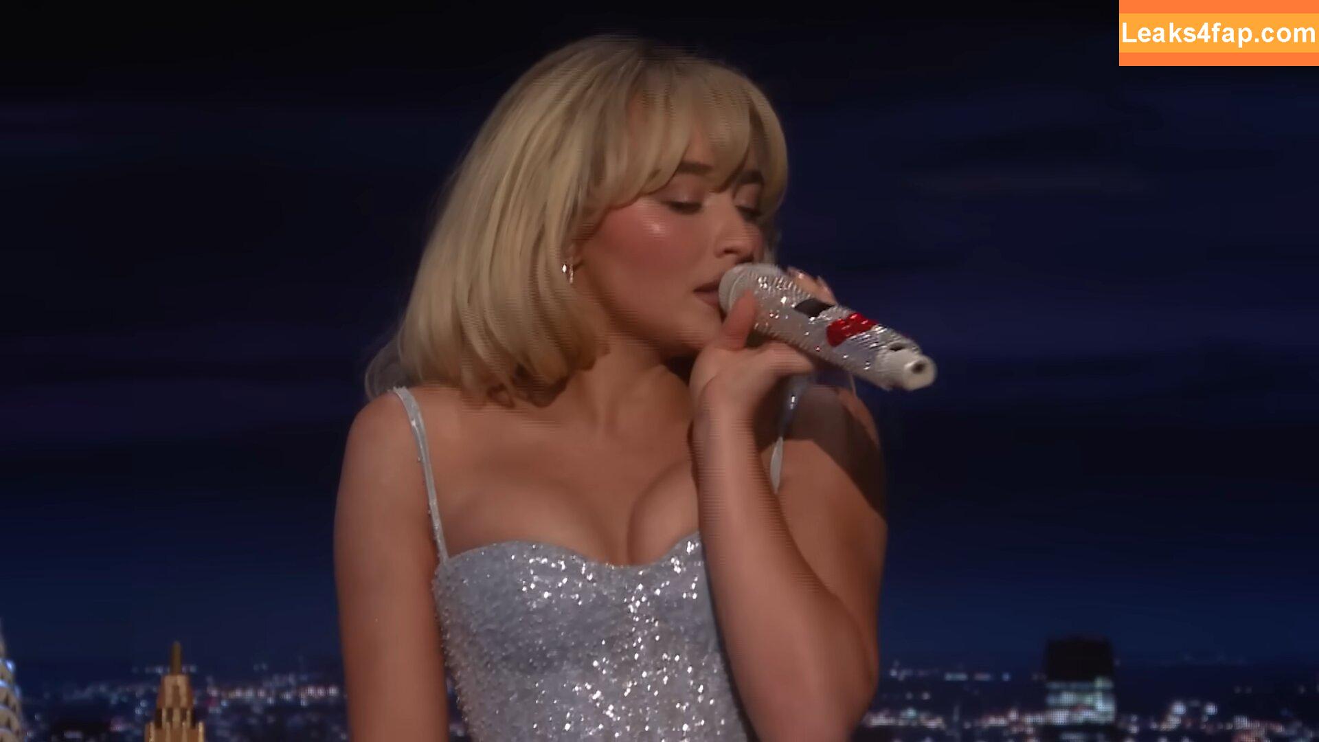 Sabrina Carpenter / https: / sabrinacarpenter слитое фото фото #3407