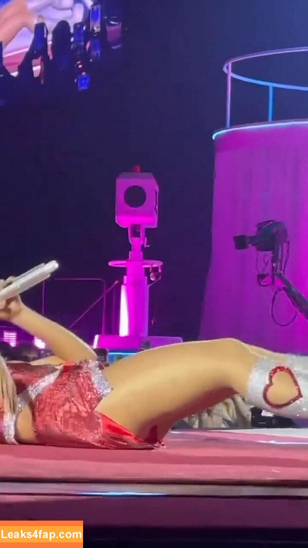 Sabrina Carpenter / SabrinaAnnLynn / sabrinacarpenter leaked photo photo #3478