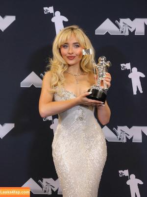 Sabrina Carpenter photo #3087