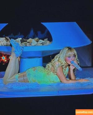 Sabrina Carpenter photo #3198