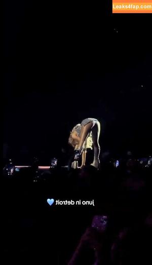 Sabrina Carpenter photo #3259