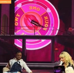 Sabrina Carpenter photo #3318