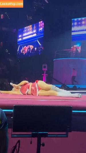 Sabrina Carpenter photo #3479