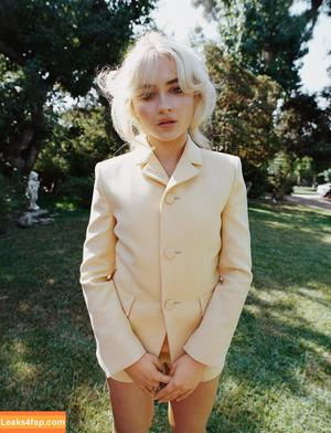 Sabrina Carpenter photo #3491