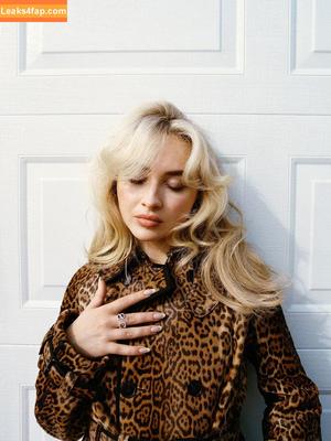 Sabrina Carpenter photo #3492