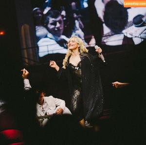 Sabrina Carpenter photo #3537