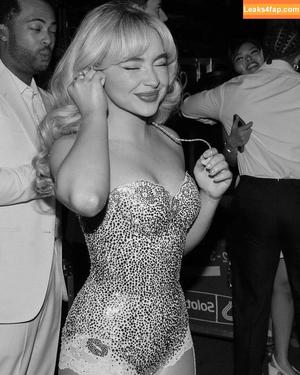 Sabrina Carpenter photo #3563