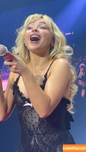 Sabrina Carpenter photo #3604