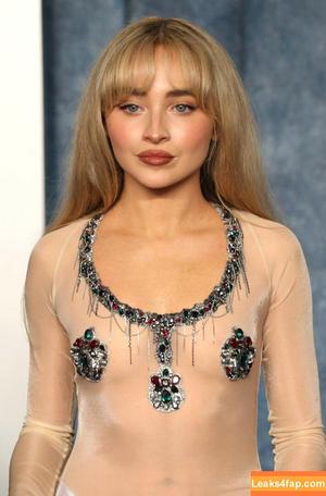 Sabrina Carpenter photo #3664