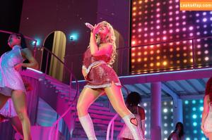 Sabrina Carpenter photo #3690