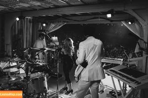 Sabrina Carpenter photo #3691