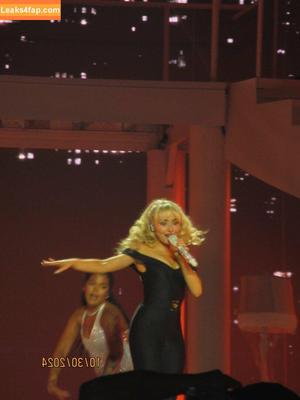 Sabrina Carpenter photo #3802