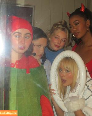 Sabrina Carpenter photo #3857