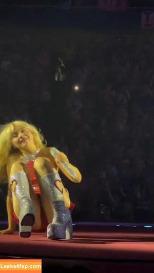 Sabrina Carpenter photo #3873