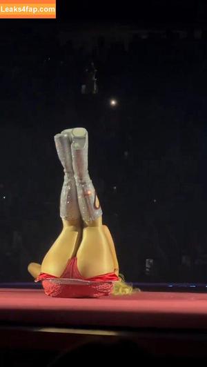 Sabrina Carpenter photo #3877