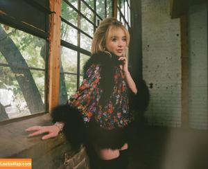 Sabrina Carpenter photo #3919