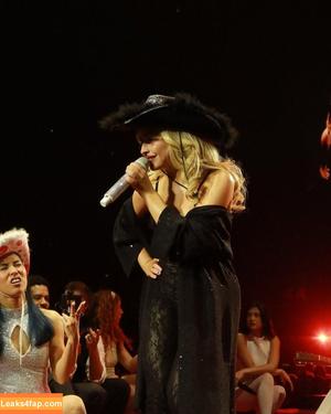 Sabrina Carpenter photo #3932