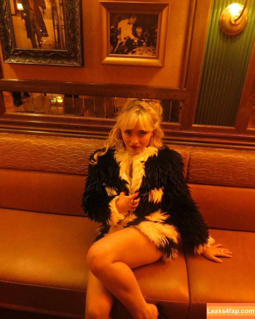 Sabrina Carpenter / https: / sabrinacarpenter leaked photo photo #4157