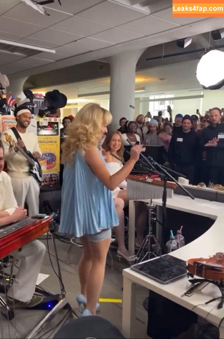 Sabrina Carpenter / sabrinacarpenter leaked photo photo #4299