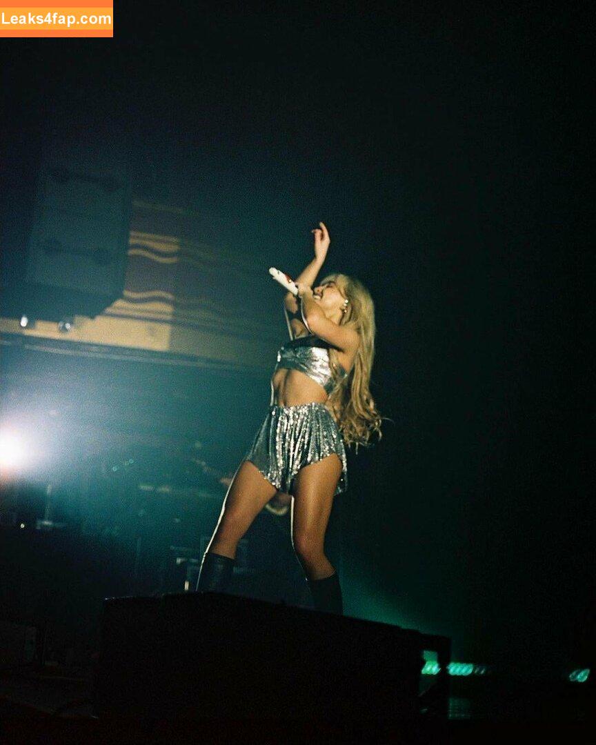 Sabrina Carpenter / sabrinacarpenter leaked photo photo #4386