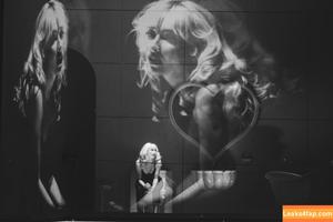 Sabrina Carpenter photo #4008