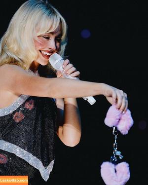 Sabrina Carpenter photo #4060