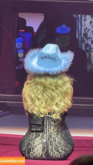 Sabrina Carpenter photo #4071