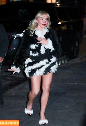 Sabrina Carpenter photo #4136