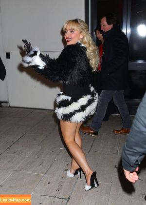 Sabrina Carpenter photo #4148