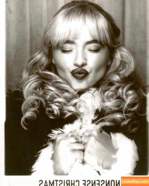 Sabrina Carpenter photo #4156