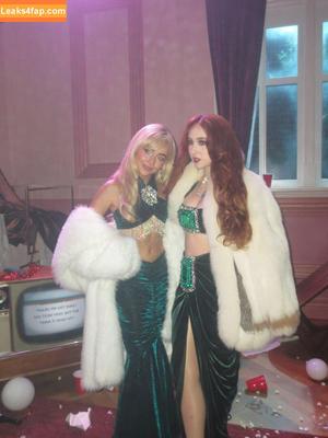 Sabrina Carpenter photo #4186