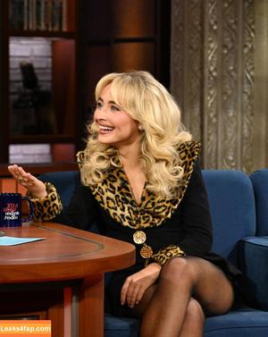 Sabrina Carpenter photo #4258