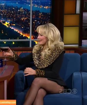 Sabrina Carpenter photo #4263