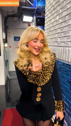 Sabrina Carpenter photo #4278