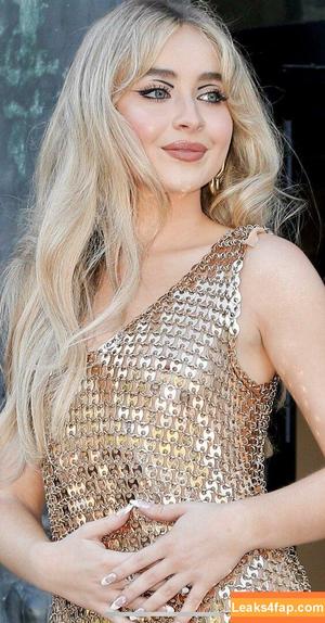 Sabrina Carpenter photo #4378
