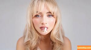 Sabrina Carpenter photo #4442