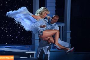 Sabrina Carpenter photo #4458