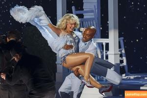 Sabrina Carpenter photo #4472