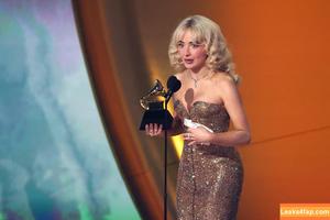 Sabrina Carpenter photo #4479