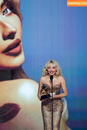 Sabrina Carpenter photo #4486