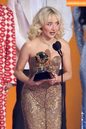 Sabrina Carpenter photo #4489