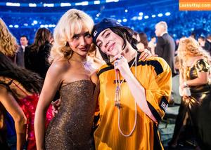 Sabrina Carpenter photo #4501