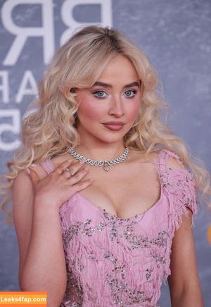 Sabrina Carpenter photo #4948