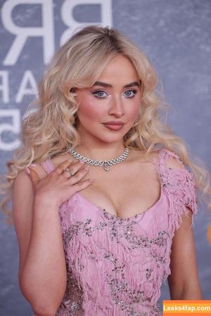 Sabrina Carpenter photo #4957