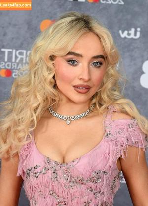 Sabrina Carpenter photo #4962