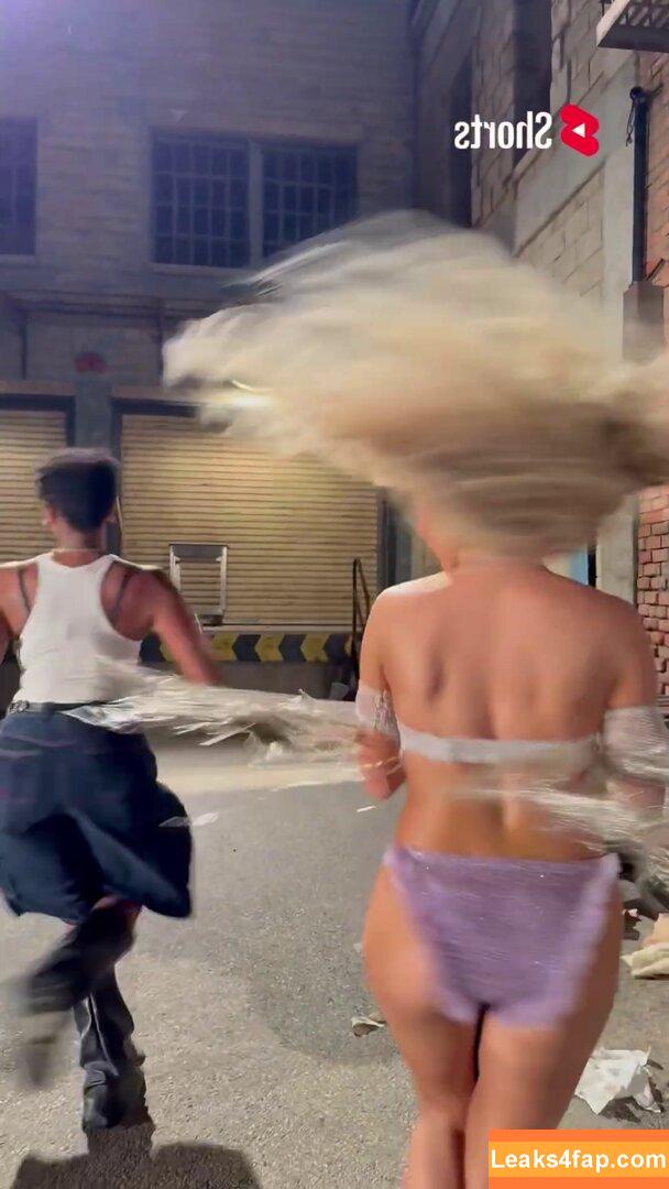 Sabrina Carpenter / sabrinacarpenter leaked photo photo #5222