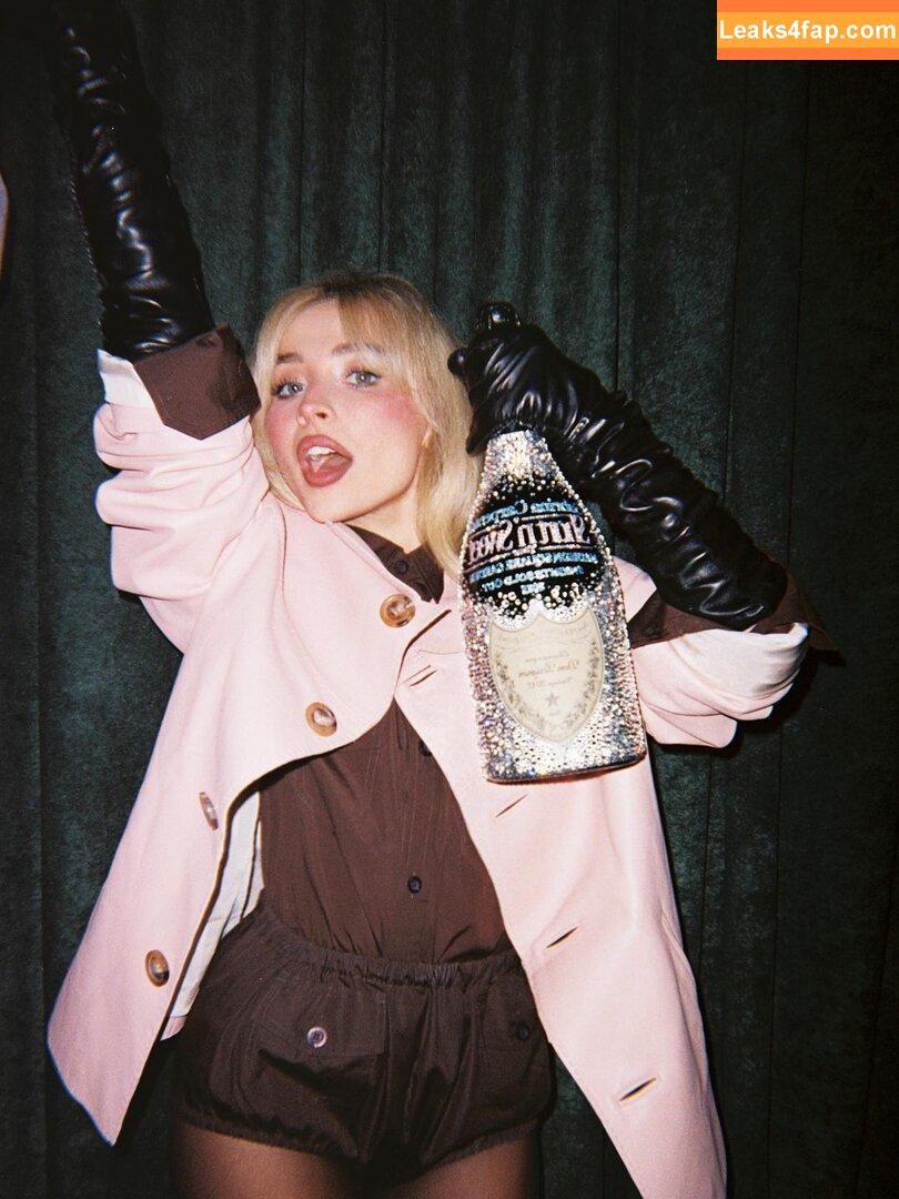 Sabrina Carpenter / sabrinacarpenter слитое фото фото #5395