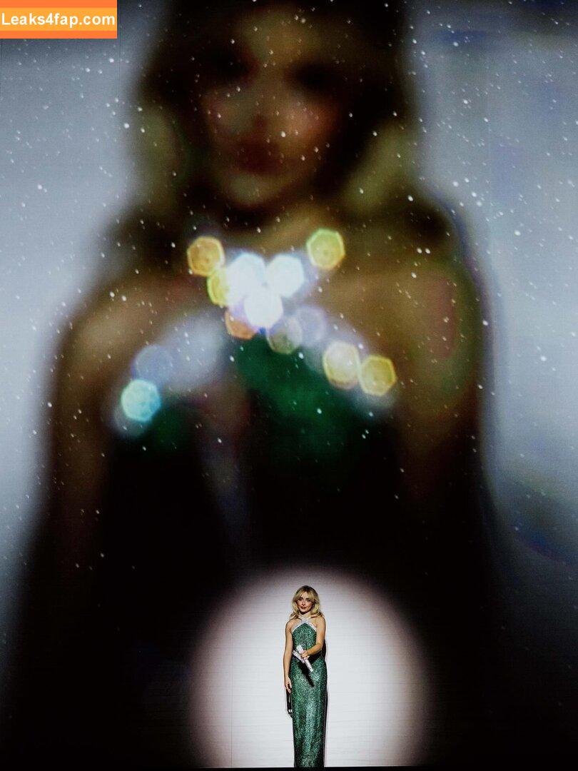 Sabrina Carpenter / sabrinacarpenter слитое фото фото #5407