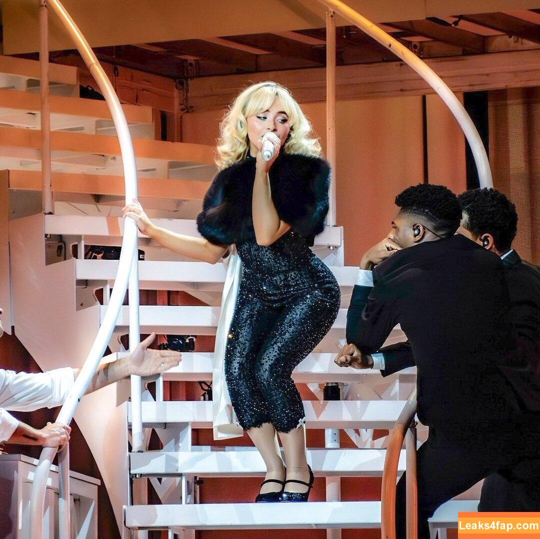 Sabrina Carpenter / https: / sabrinacarpenter leaked photo photo #5454